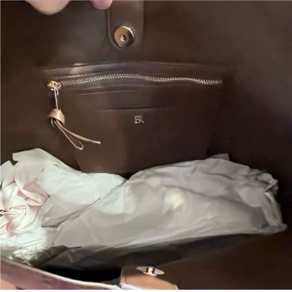 NWT- Banana Republic Viral Vegan Chocolate Suede Large Slouchy Boho Bag - Picture 5 of 11